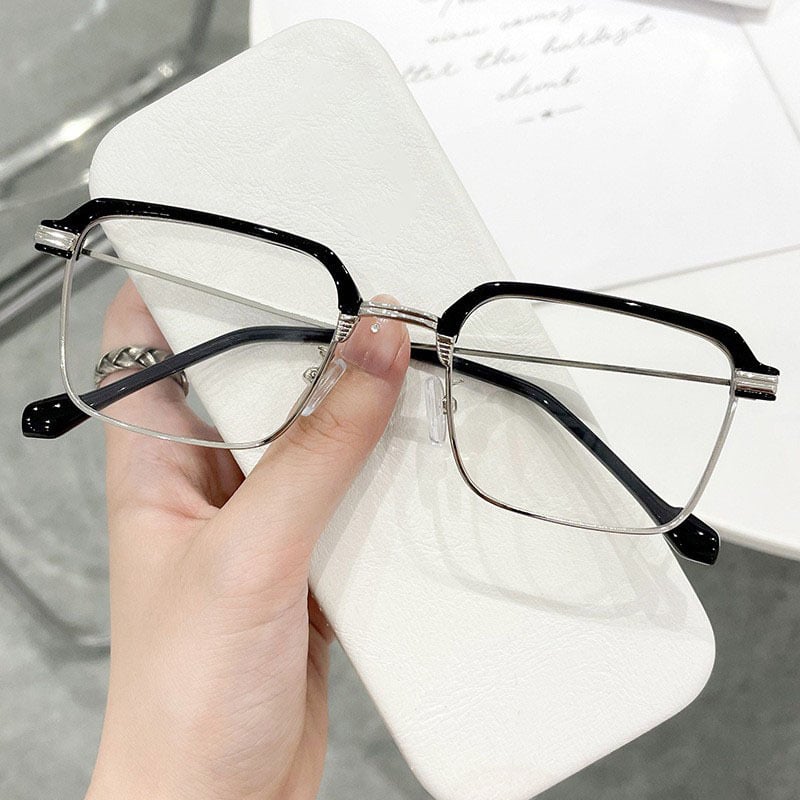 Letný výpredaj🔥Posledný deň akcia: 60% zľava 👓 Oneswear® ✨ Samonastaviteľné HD okuliare na čítanie🐟4️⃣8️⃣
